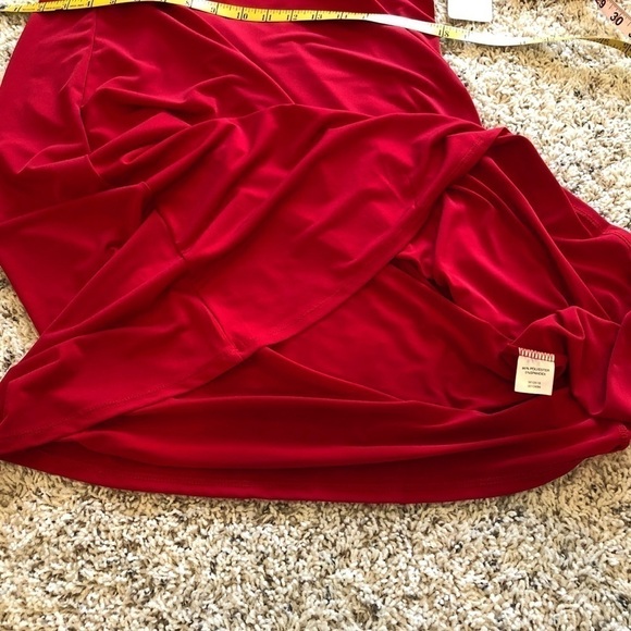 🆕 Gorgeous red bell sleeve v neck midi dre… - Picture 7 of 13
